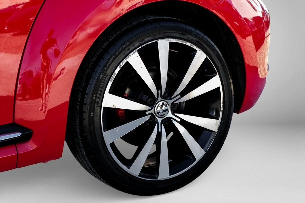 Used 2014 Volkswagen Beetle R-Line image 46