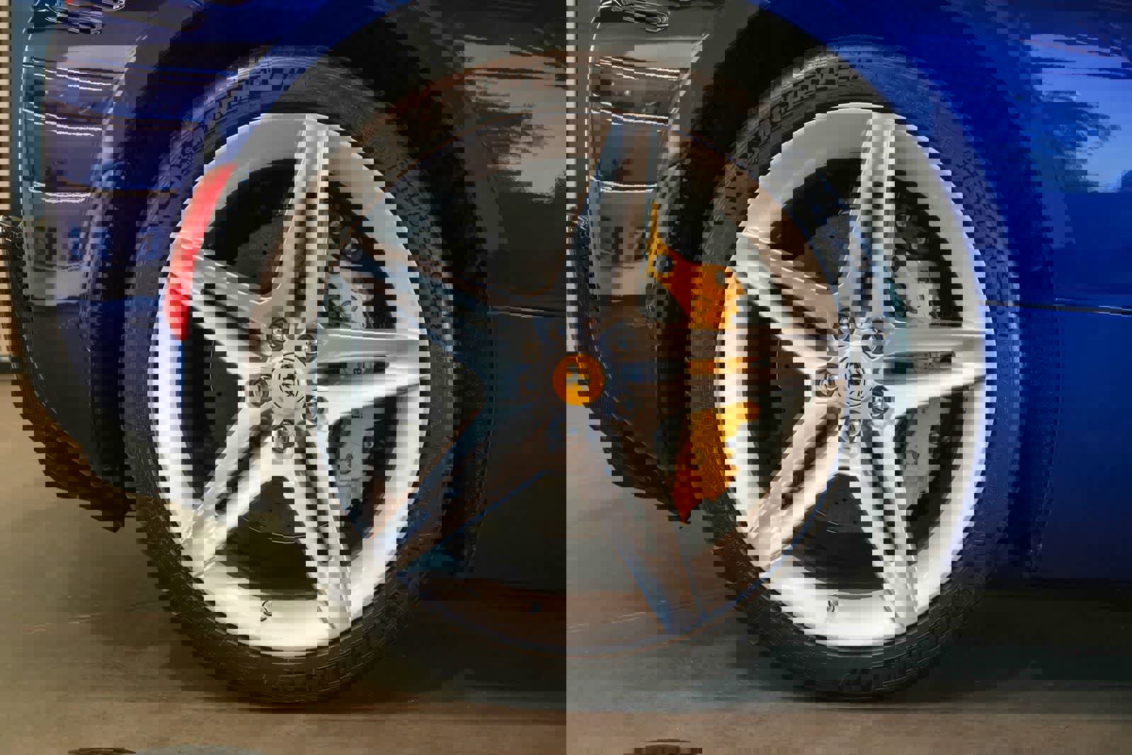 Used 2022 Ferrari SF90 Spider image 21