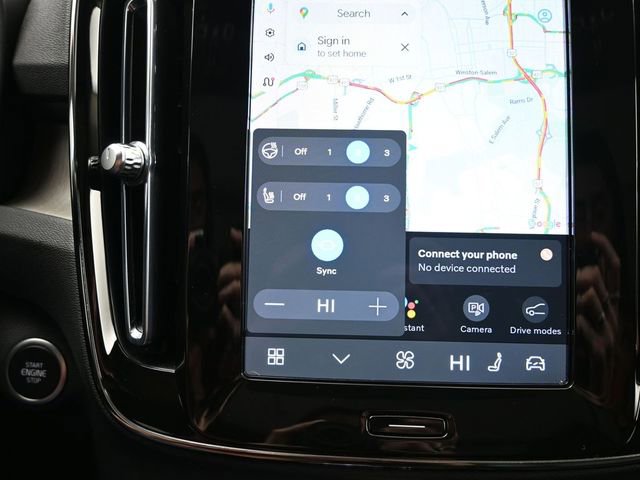 Used 2023 Volvo XC40 B5 Plus w/ Climate Package image 21