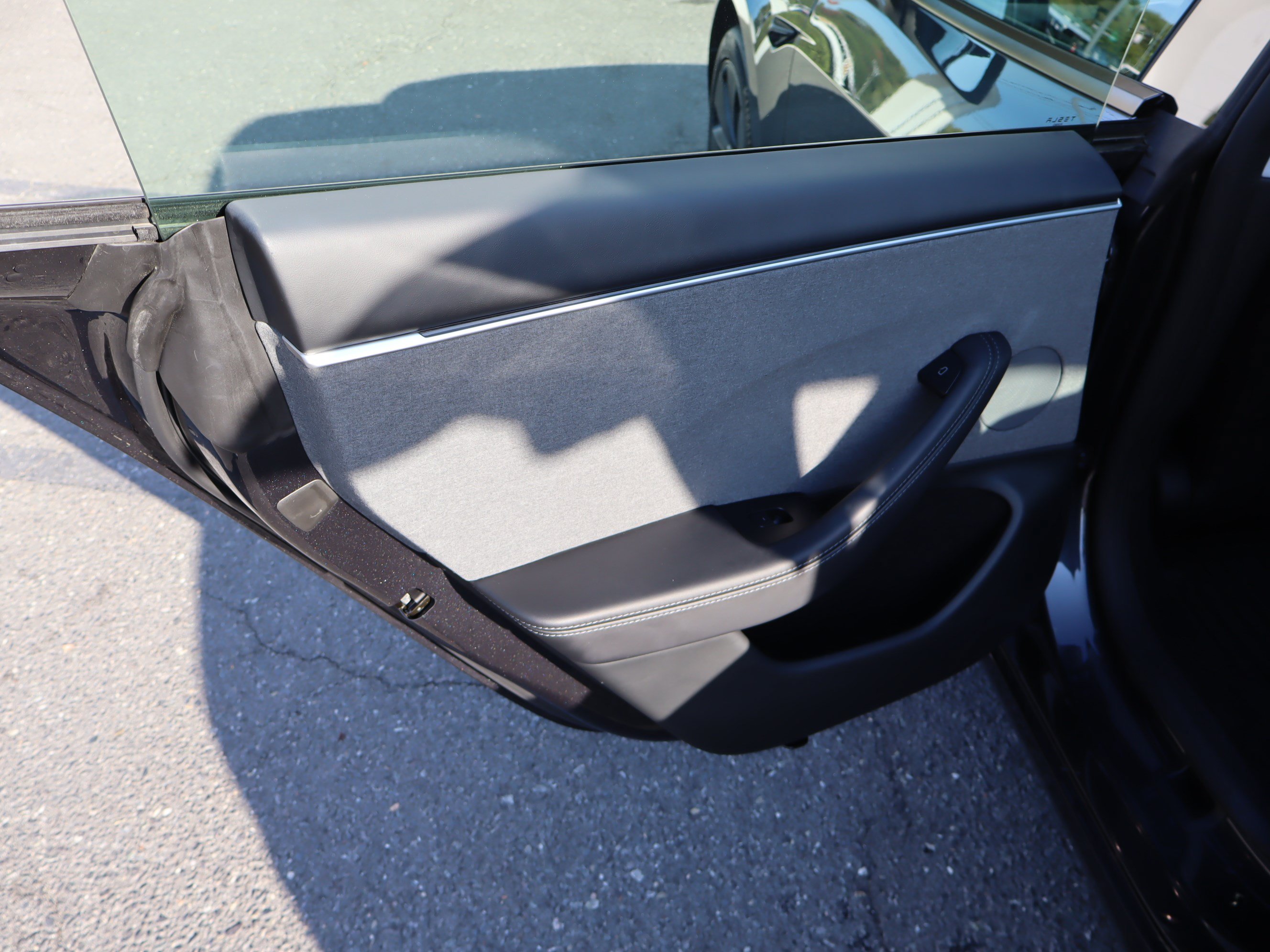 Used 2025 Tesla Model 3 Long Range RWD image 25