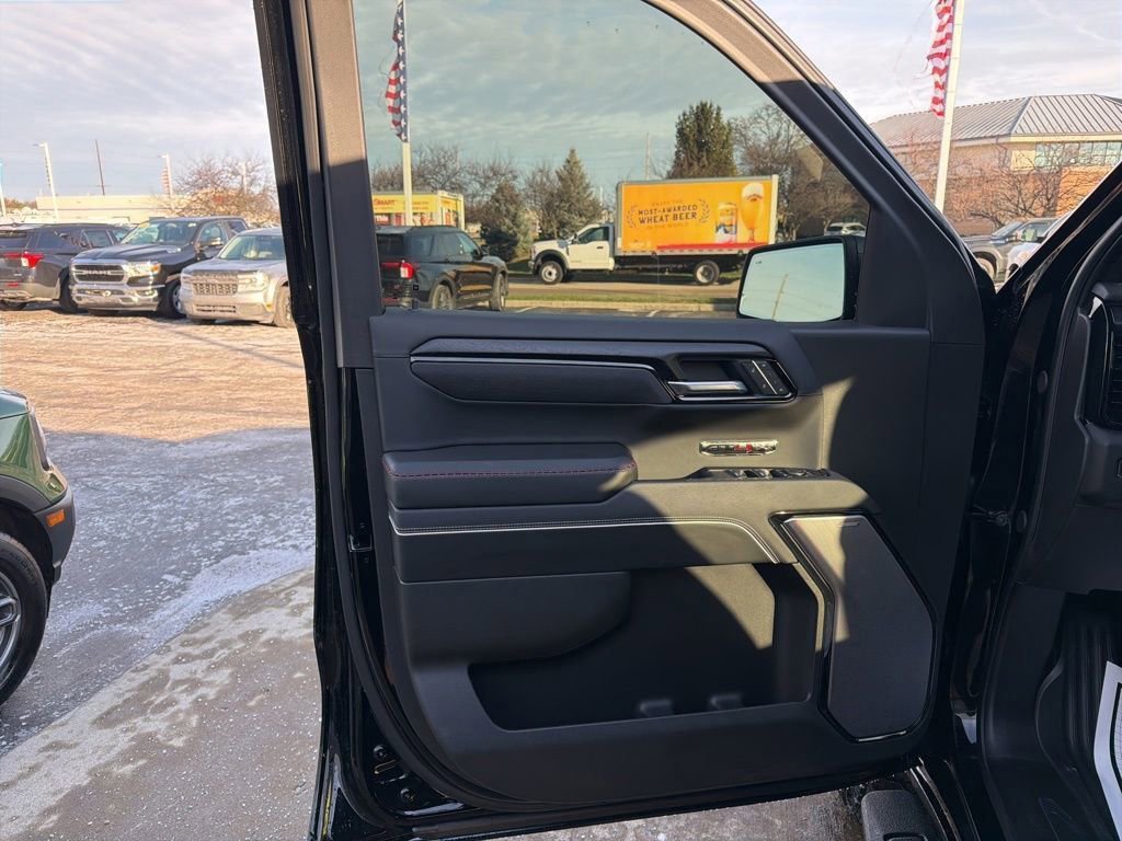 Used 2025 GMC Sierra 1500 AT4X image 12