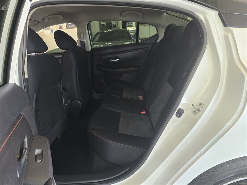 Used 2025 Nissan Sentra SR FWD image 11