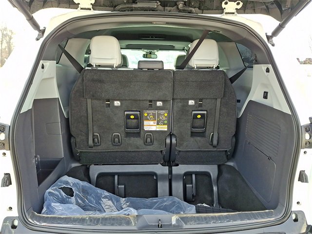 Used 2023 Toyota Sienna XSE w/ XSE Plus Package image 30