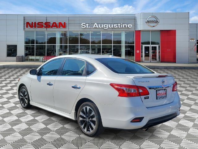 Used 2016 Nissan Sentra SR w/ SR Premium Package FWD image 4