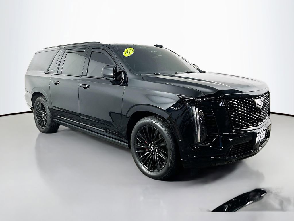 Used 2025 Cadillac Escalade ESV Sport Platinum w/ LPO, ONYX Package image 3