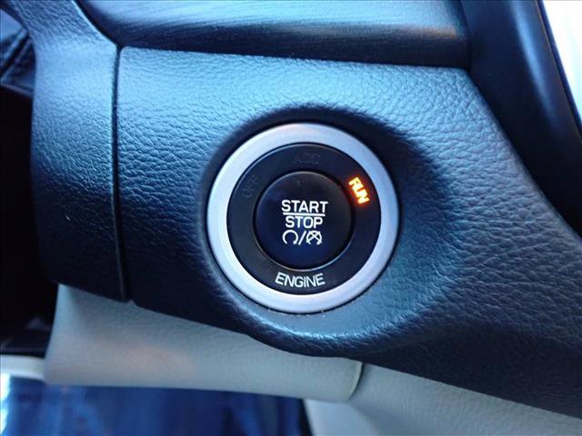 Used 2016 Chrysler 200 Limited FWD image 19