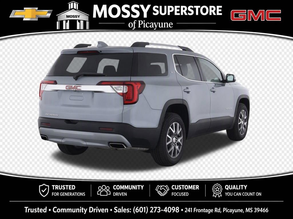 Used 2023 GMC Acadia SLT w/ LPO, Floor Liner Package FWD image 4