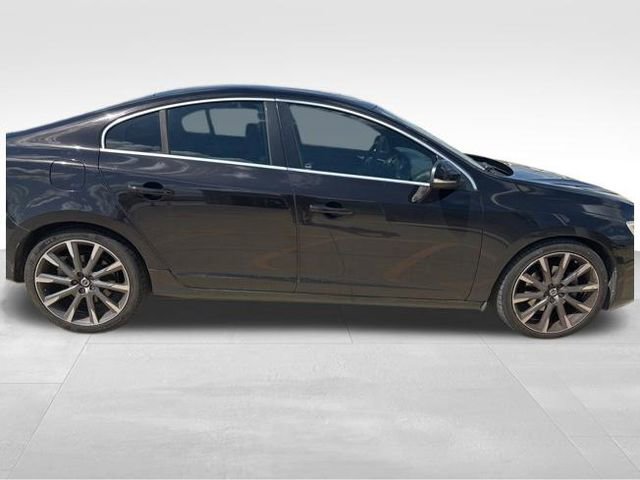 Used 2015 Volvo S60 T5 Platinum image 11
