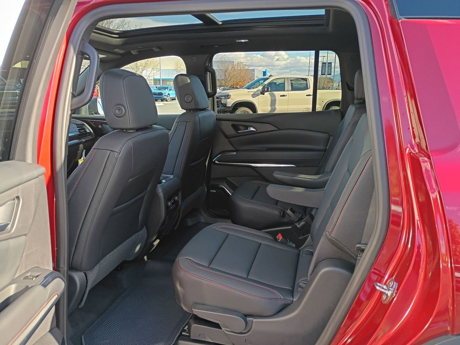 New 2026 Chevrolet Traverse Z71 w/ Enhanced Driving Package image 23