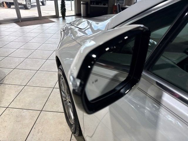 Used 2021 Cadillac XT5 Premium Luxury w/ LPO, Floor Liner Package image 12