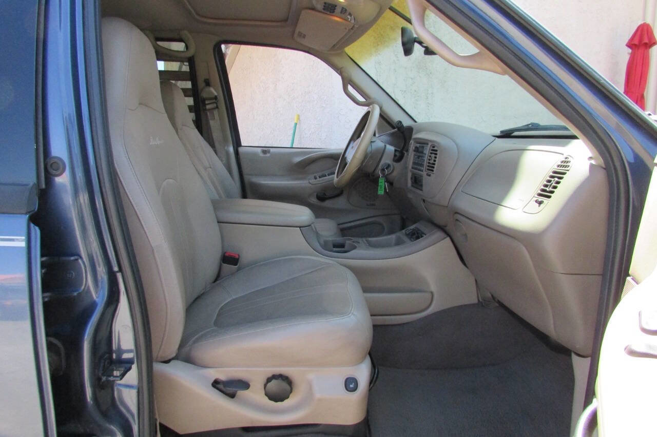 Used 2000 Ford Expedition Eddie Bauer image 30