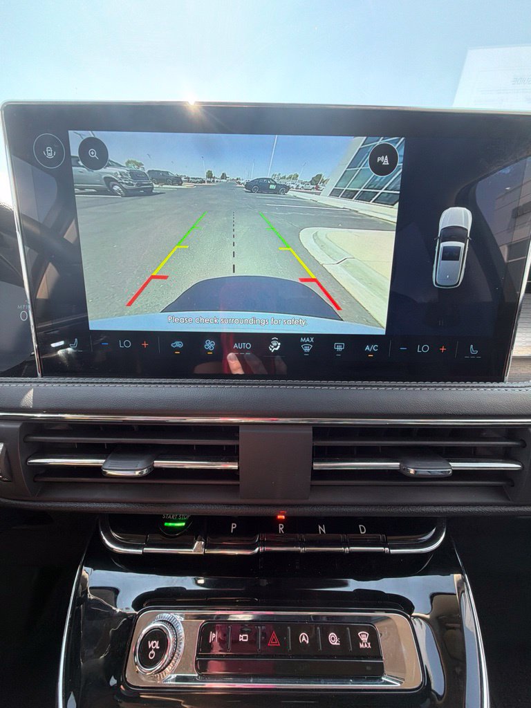 Used 2025 Lincoln Corsair FWD image 12