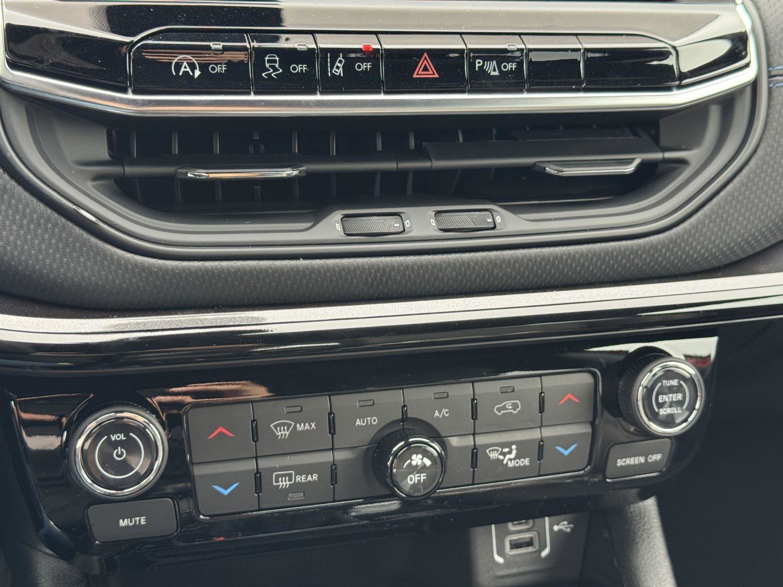 New 2026 Jeep Compass Limited image 15