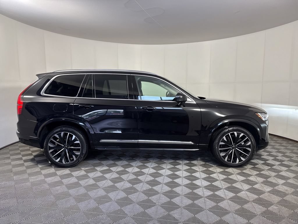 Used 2025 Volvo XC90 B6 Plus AWD/4WD image 6