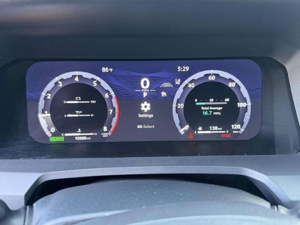 Used 2025 Toyota Tacoma TRD Sport AWD/4WD image 28
