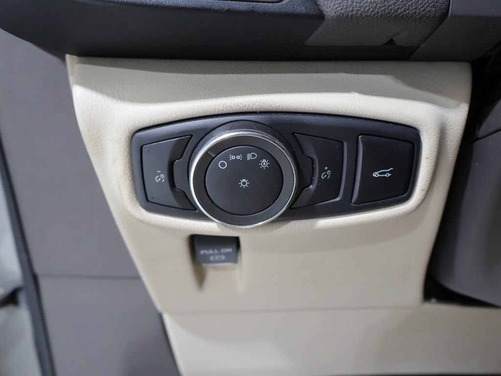 Used 2016 Lincoln MKX Reserve w/ Luxury Package AWD/4WD image 31