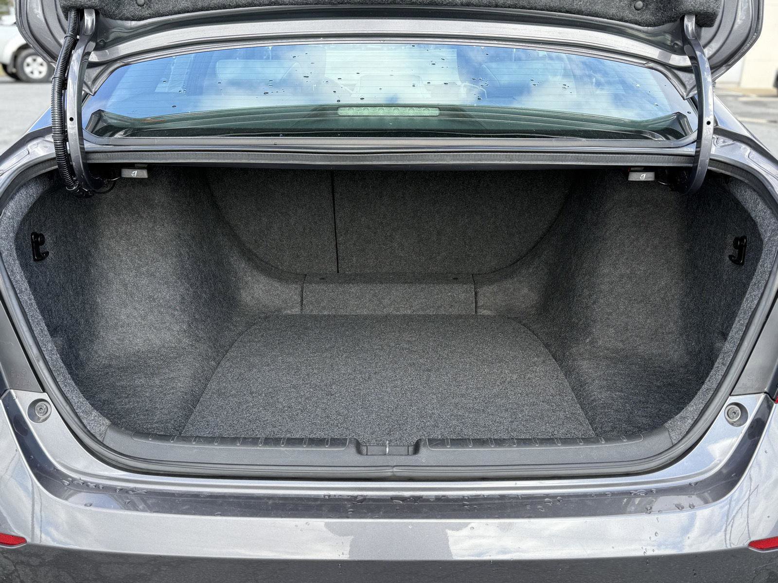 Used 2020 Honda Accord EX image 10