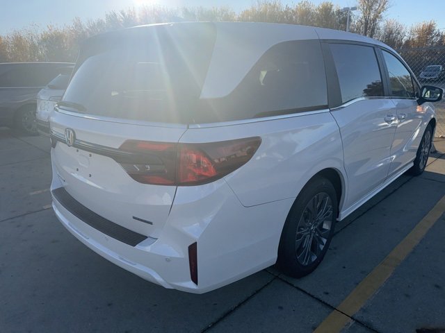 New 2026 Honda Odyssey Touring image 8