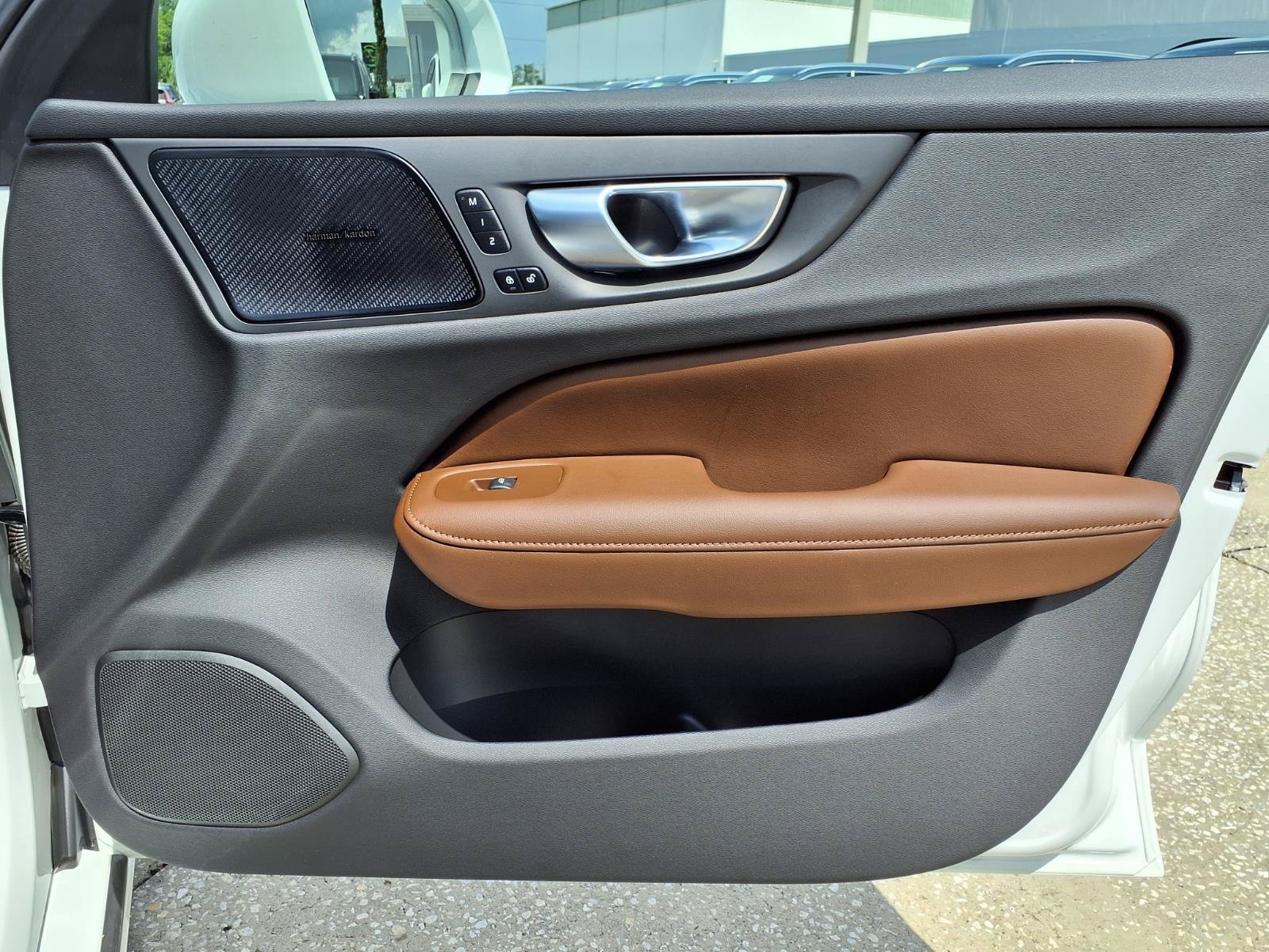Certified 2023 Volvo S60 B5 Ultimate w/ Protection Package Premier FWD image 13