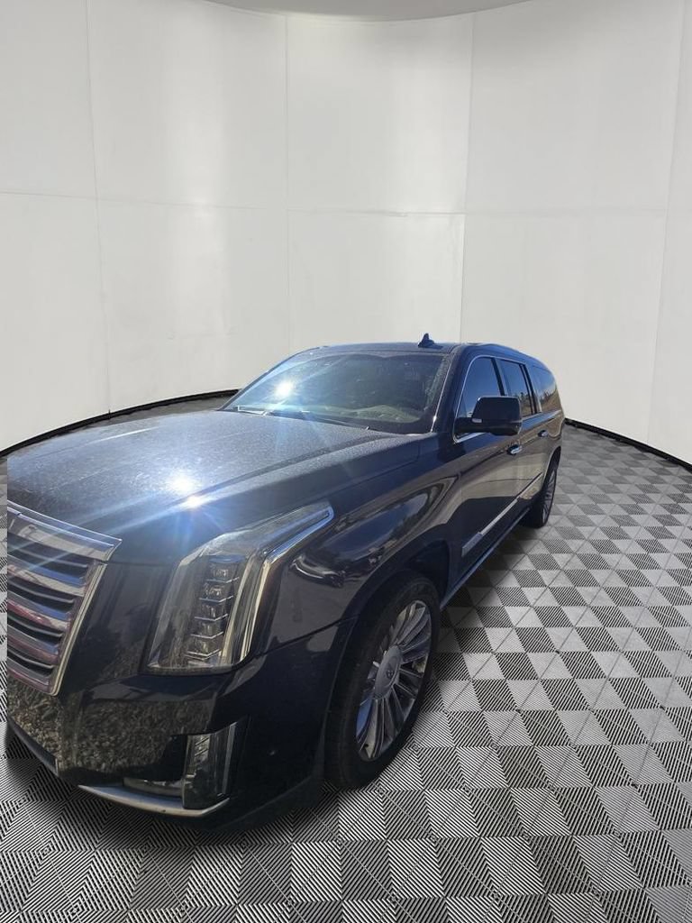 Used 2017 Cadillac Escalade ESV Platinum AWD/4WD image 18