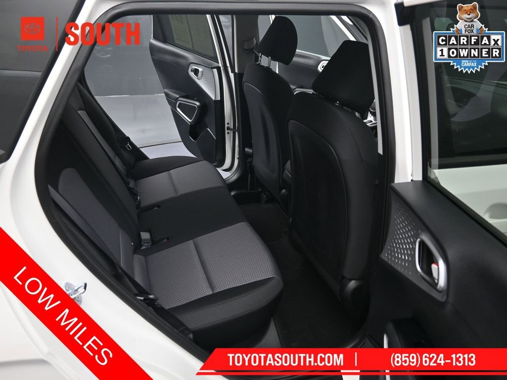 Used 2025 Kia Soul LX w/ LX Technology Package FWD image 24