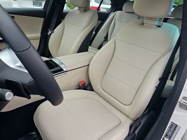 New 2025 Mercedes-Benz C 300 4MATIC Sedan image 16