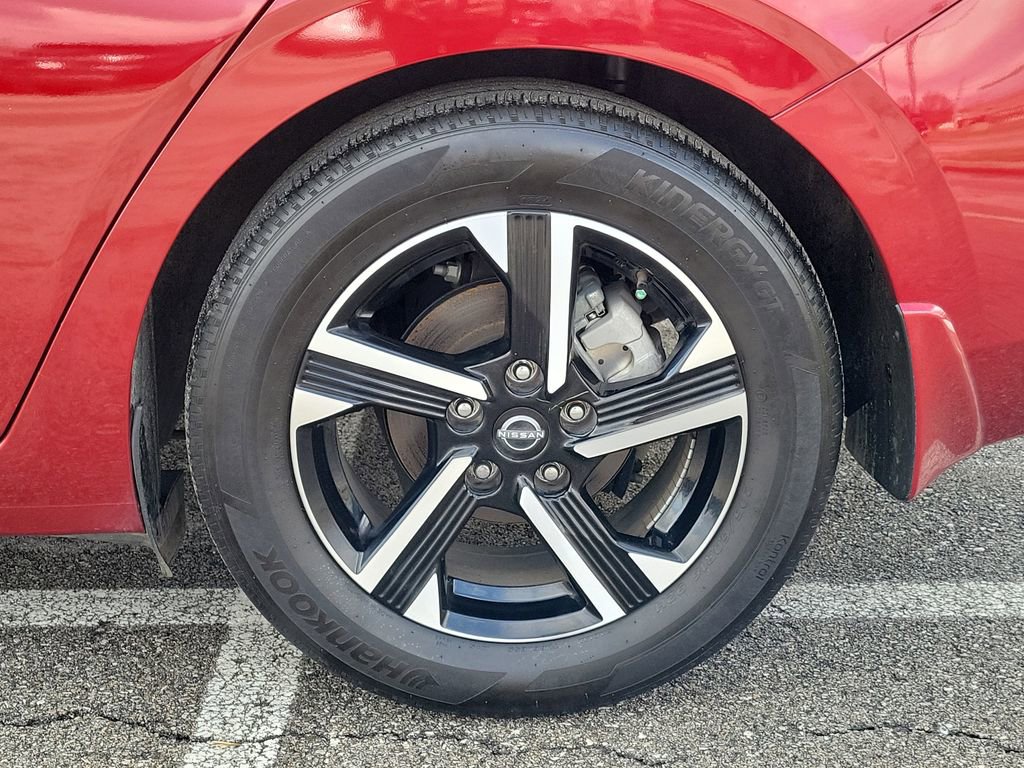 Used 2025 Nissan Sentra SV image 7