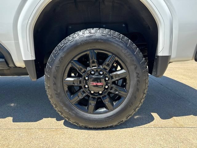 Used 2025 GMC Sierra 2500 AT4 w/ AT4 Premium Plus Package AWD/4WD image 11