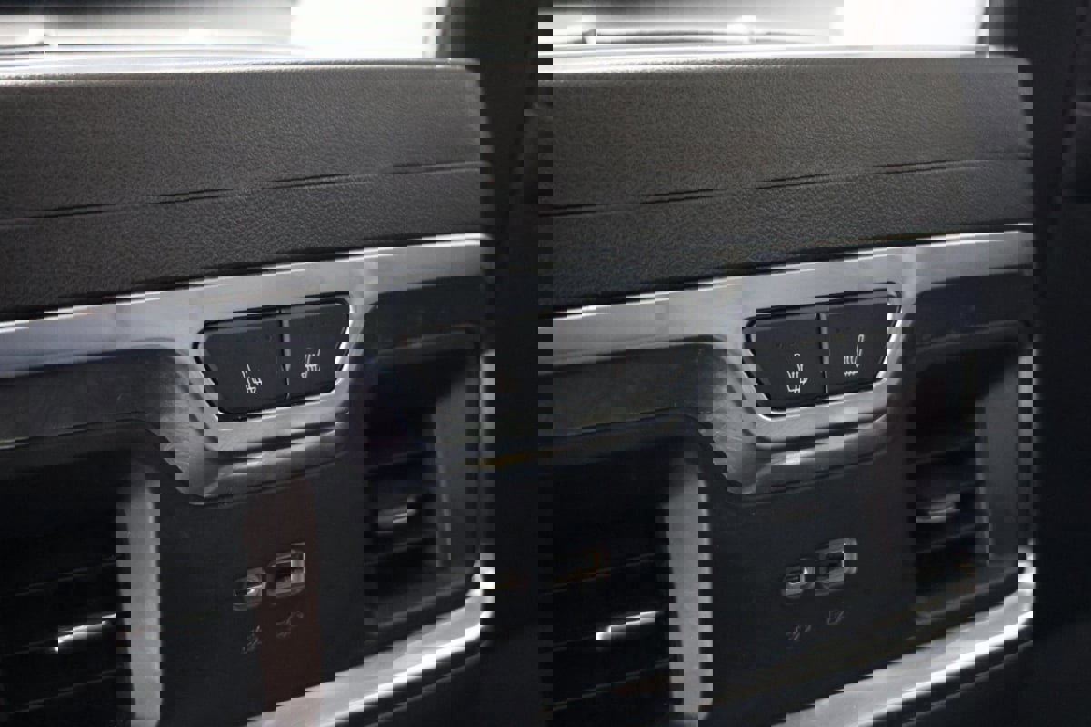 Used 2022 GMC Sierra 1500 Denali image 30