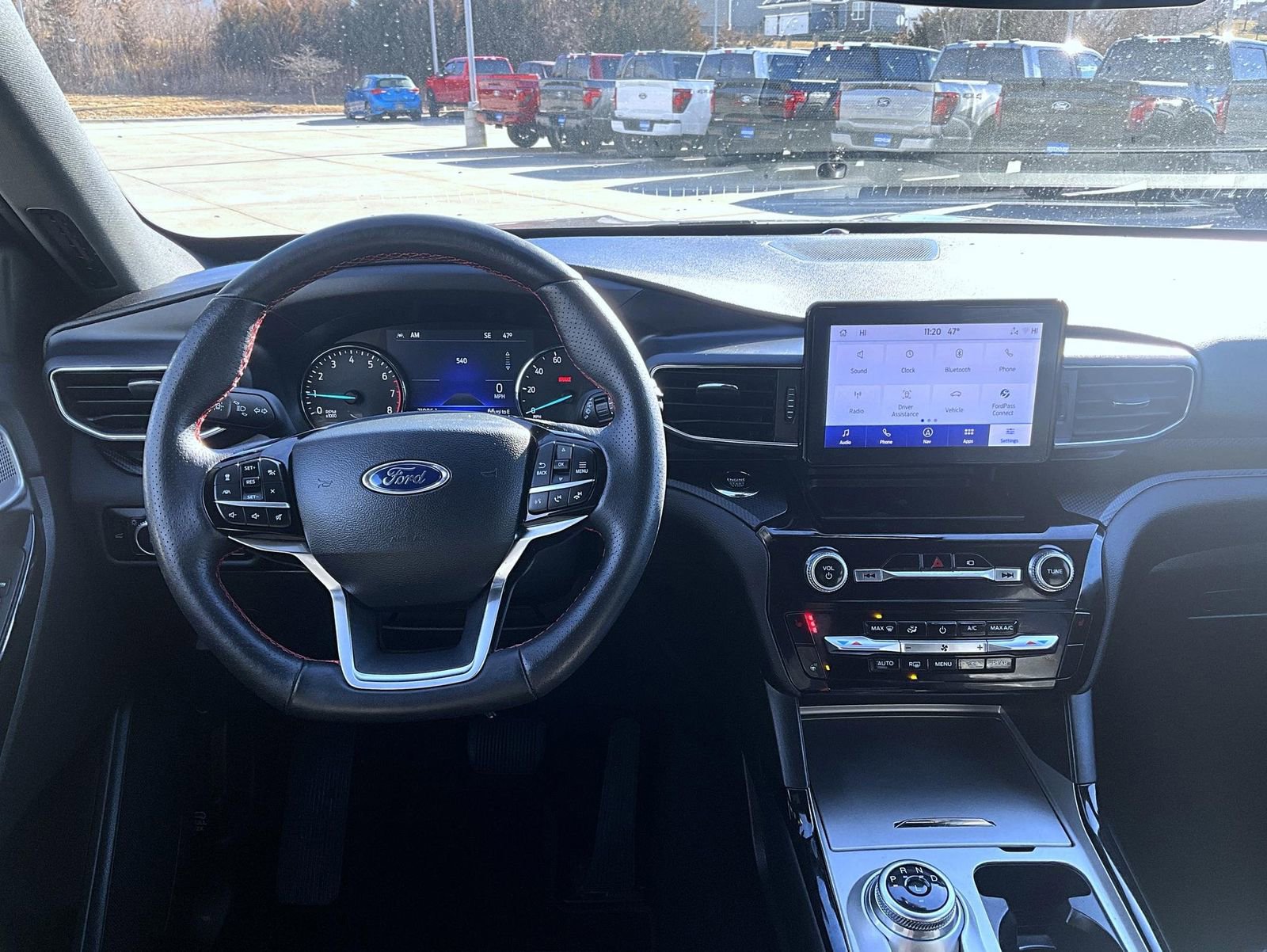 Used 2023 Ford Explorer ST-Line w/ Class IV Trailer Tow Package image 12