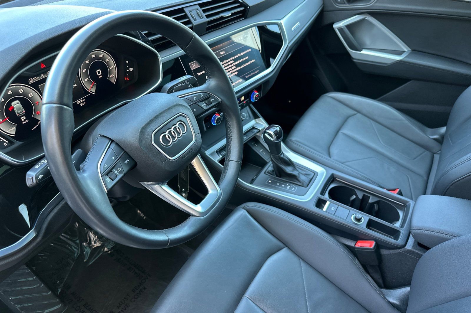 Used 2022 Audi Q3 2.0T Premium Plus w/ Premium Plus Package image 11