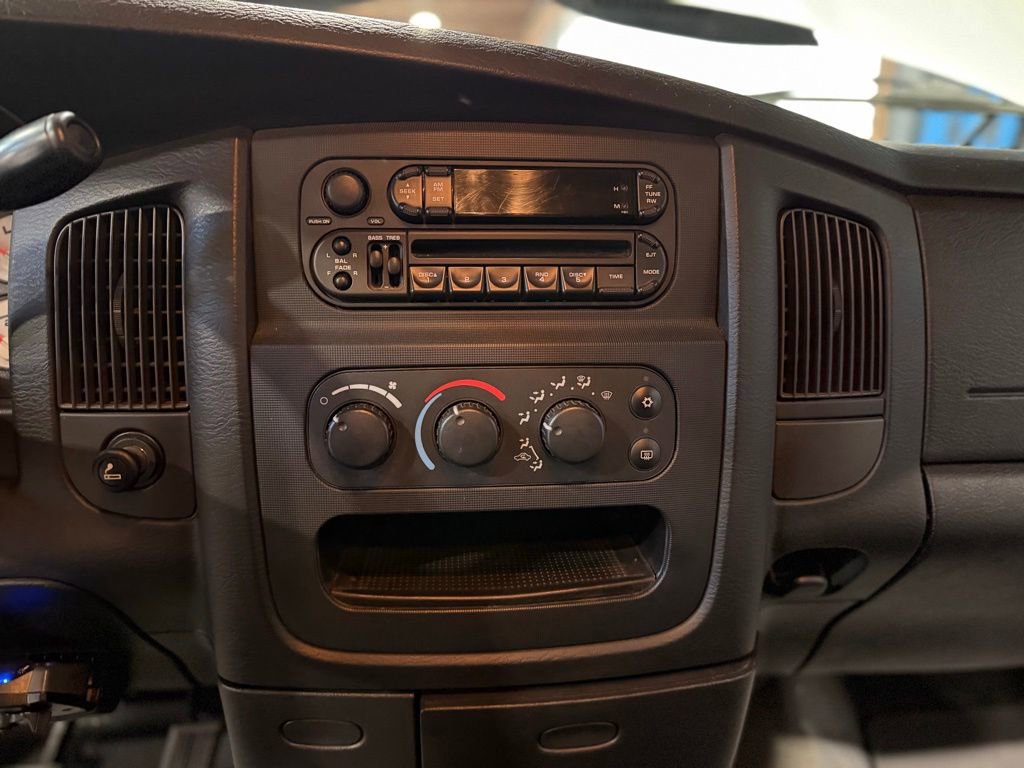 Used 2004 Dodge Ram 2500 Truck SLT w/ Trailer Tow Group image 15