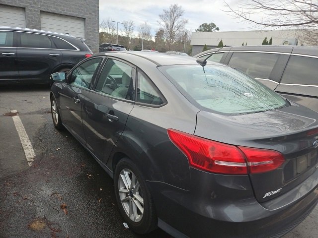 Used 2015 Ford Focus SE image 10