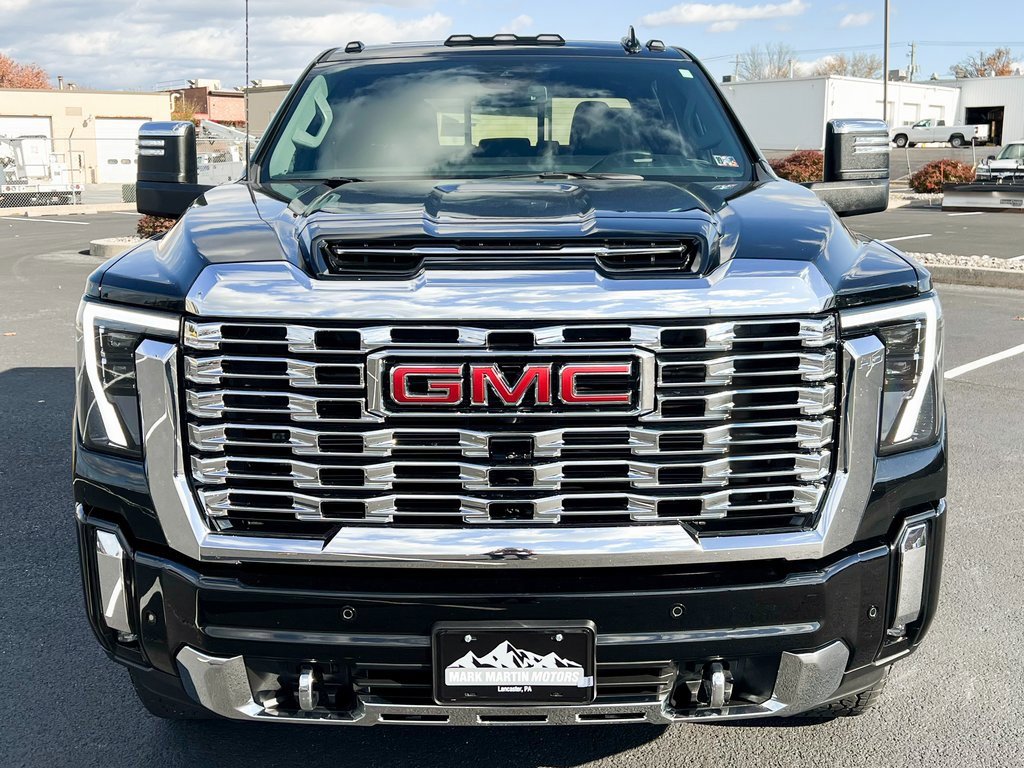 Used 2025 GMC Sierra 2500 Denali image 14