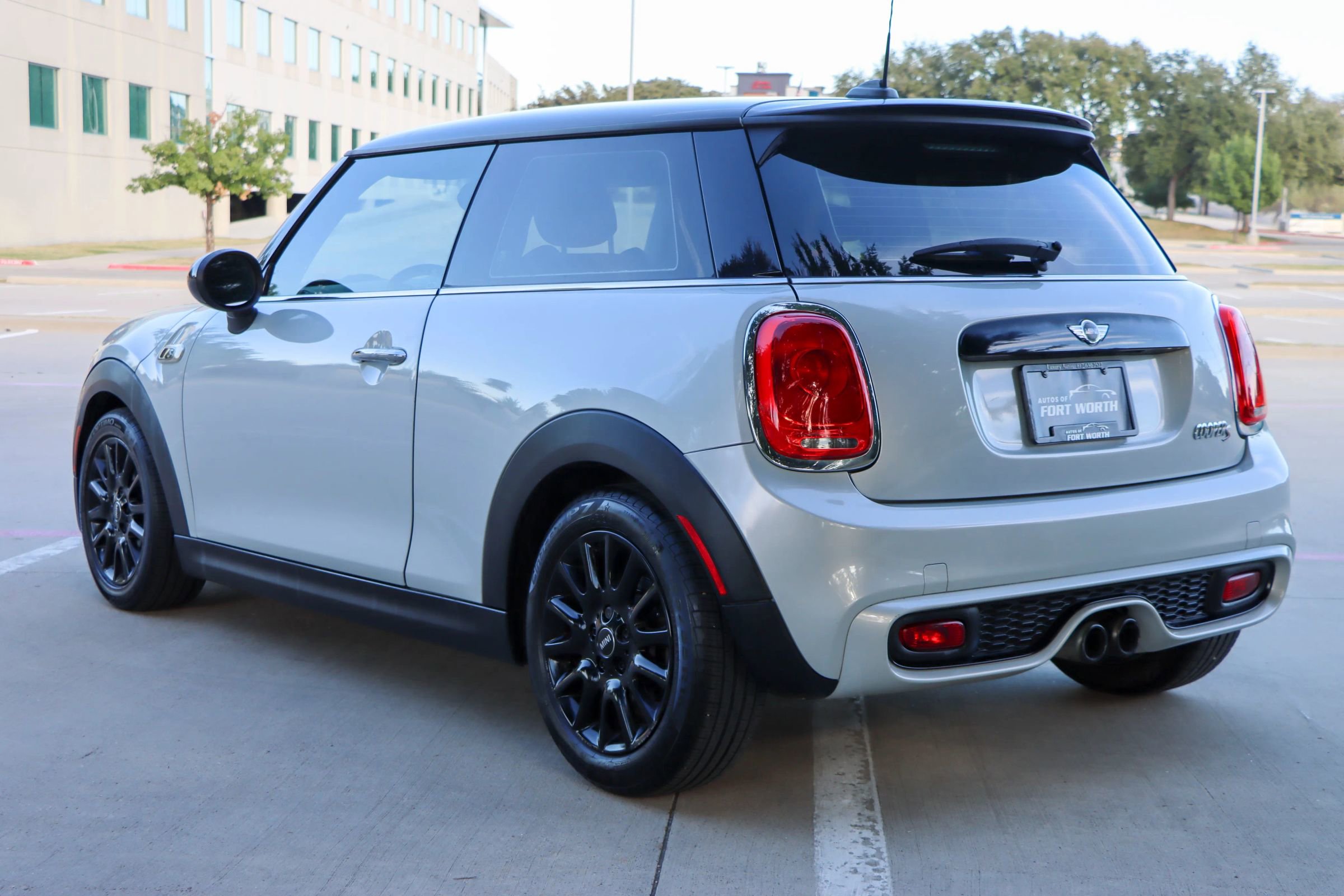 Used 2015 MINI Cooper S image 5