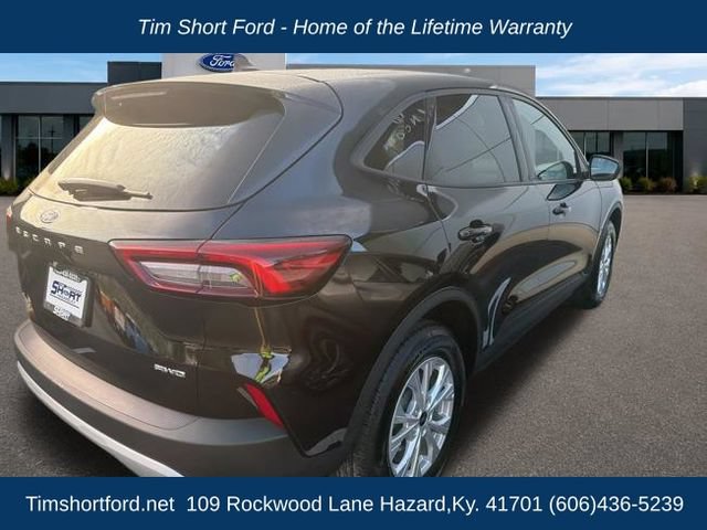 Used 2025 Ford Escape Active AWD/4WD image 5