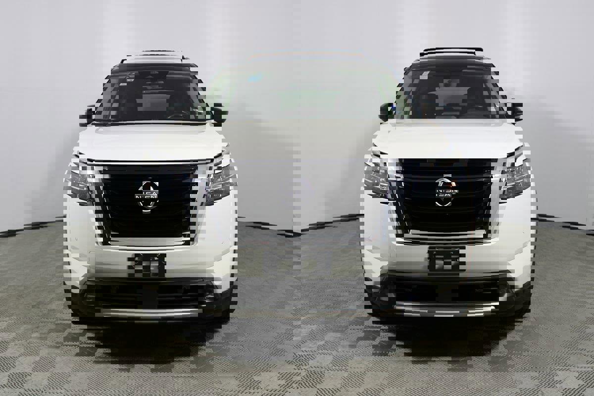 Used 2023 Nissan Pathfinder SL image 22