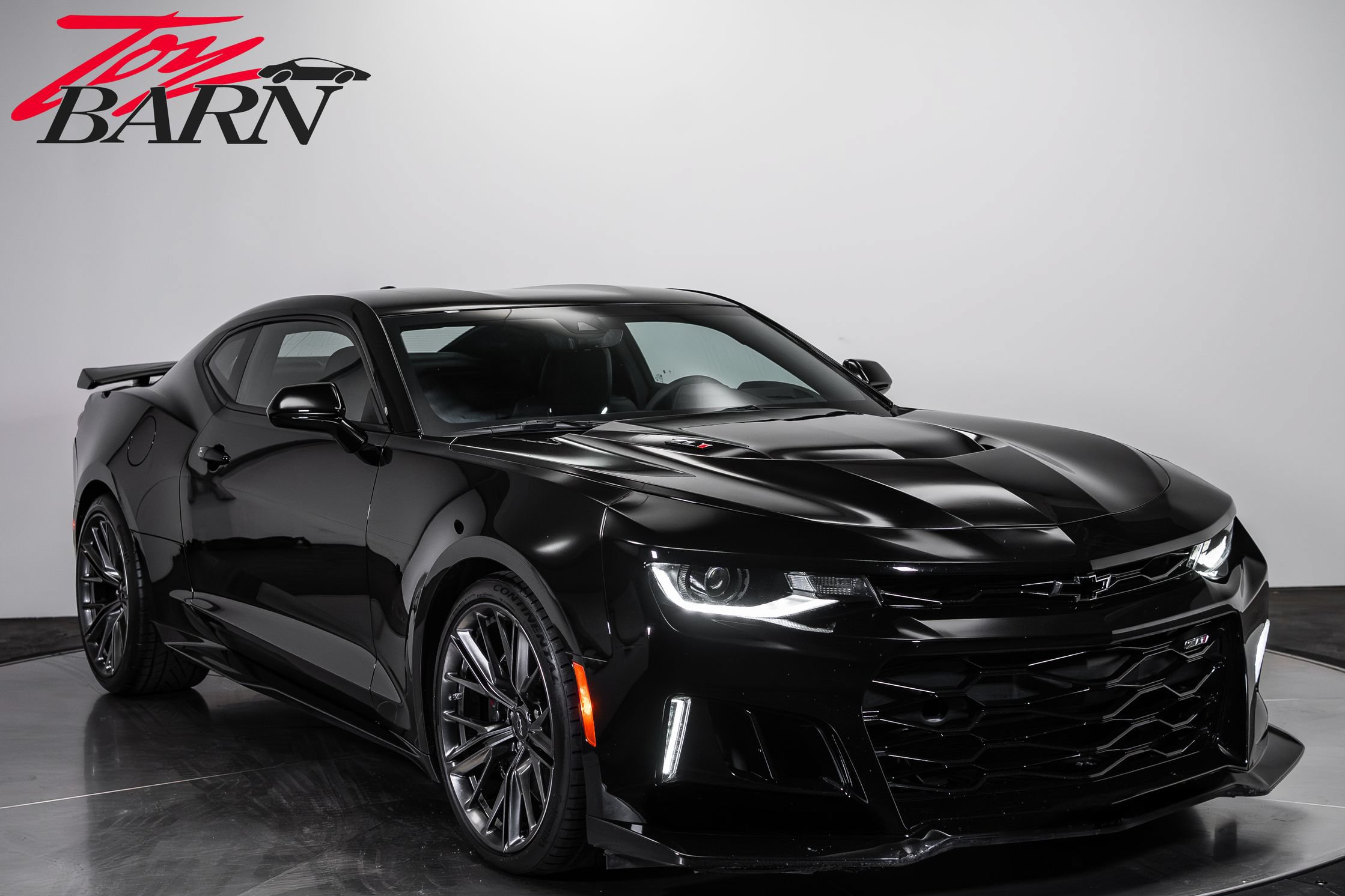 Used 2023 Chevrolet Camaro ZL1 RWD image 7