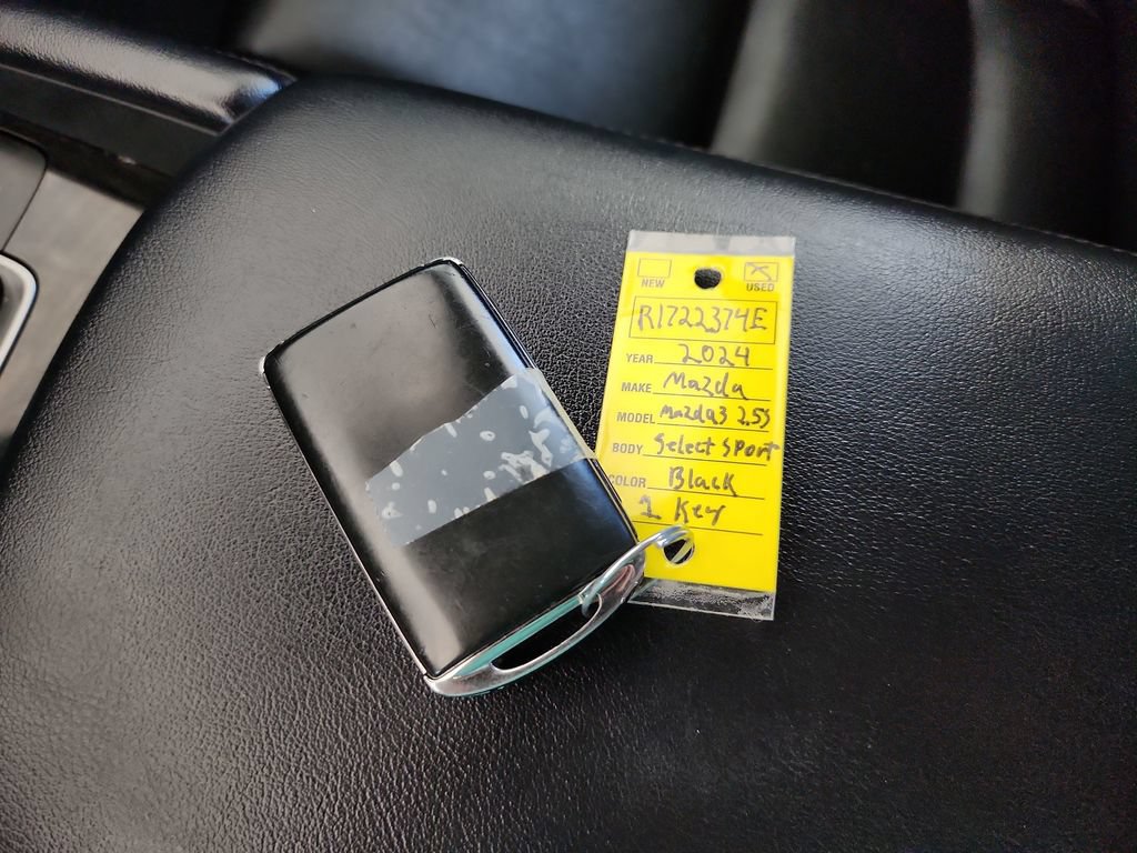 Used 2024 MAZDA MAZDA3 s FWD image 41