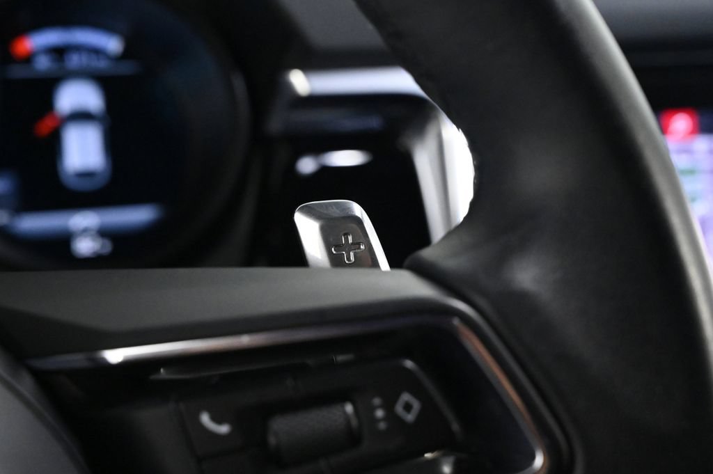 Certified 2023 Porsche Macan AWD/4WD image 24