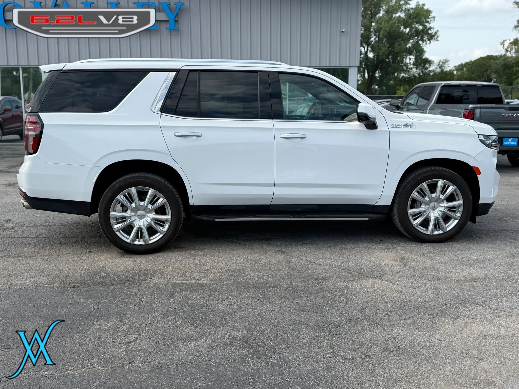Used 2023 Chevrolet Tahoe High Country AWD/4WD image 8