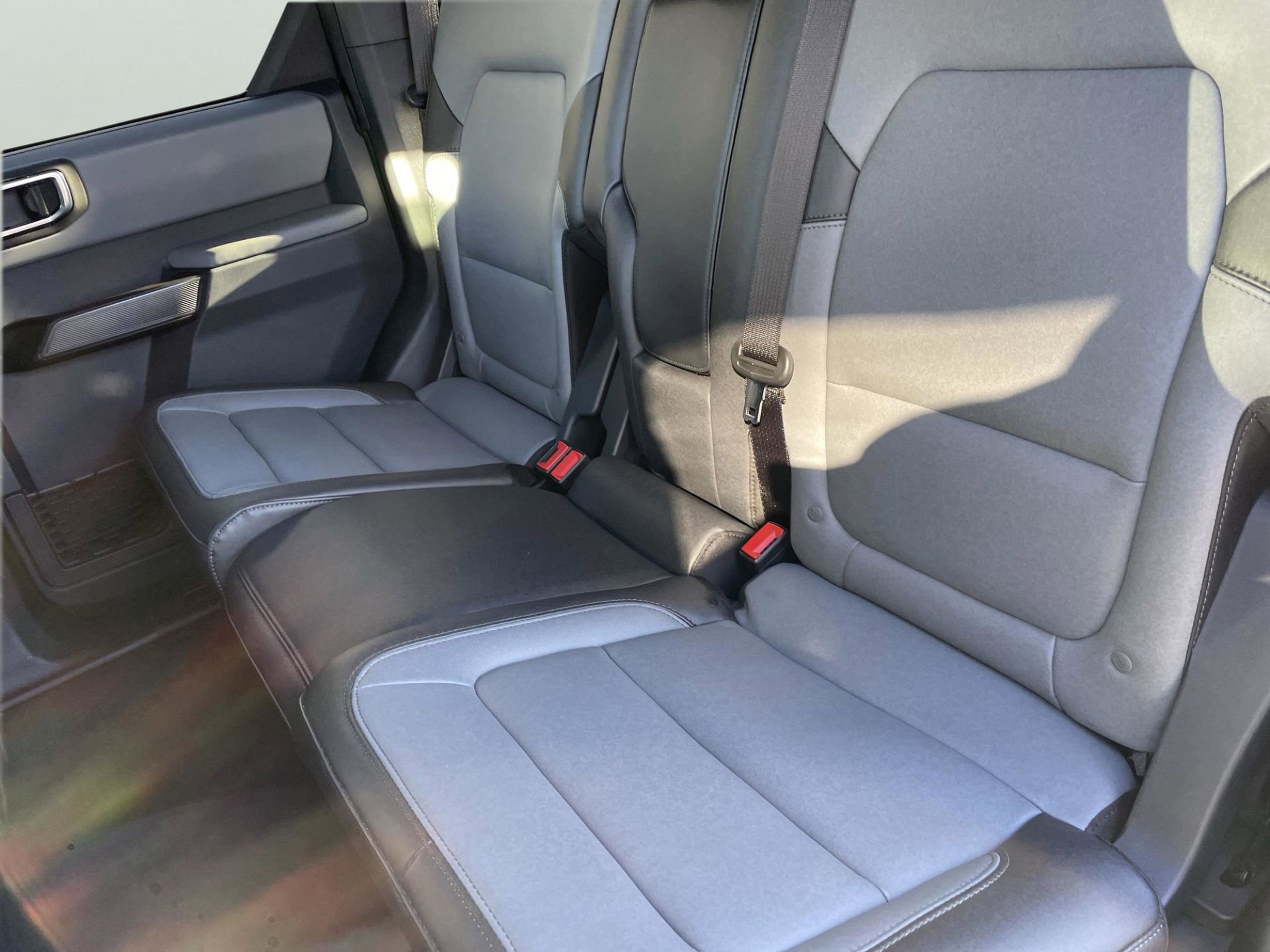 Used 2024 Ford Bronco Everglades image 27