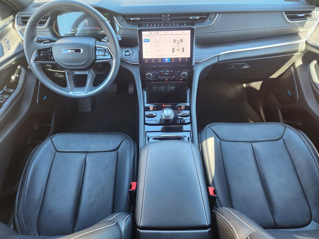 Used 2024 Jeep Grand Cherokee Overland image 45