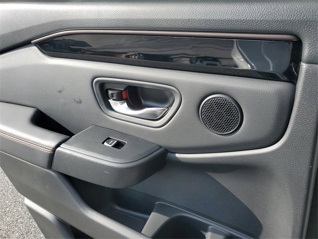 Certified 2023 Honda Pilot TrailSport image 32