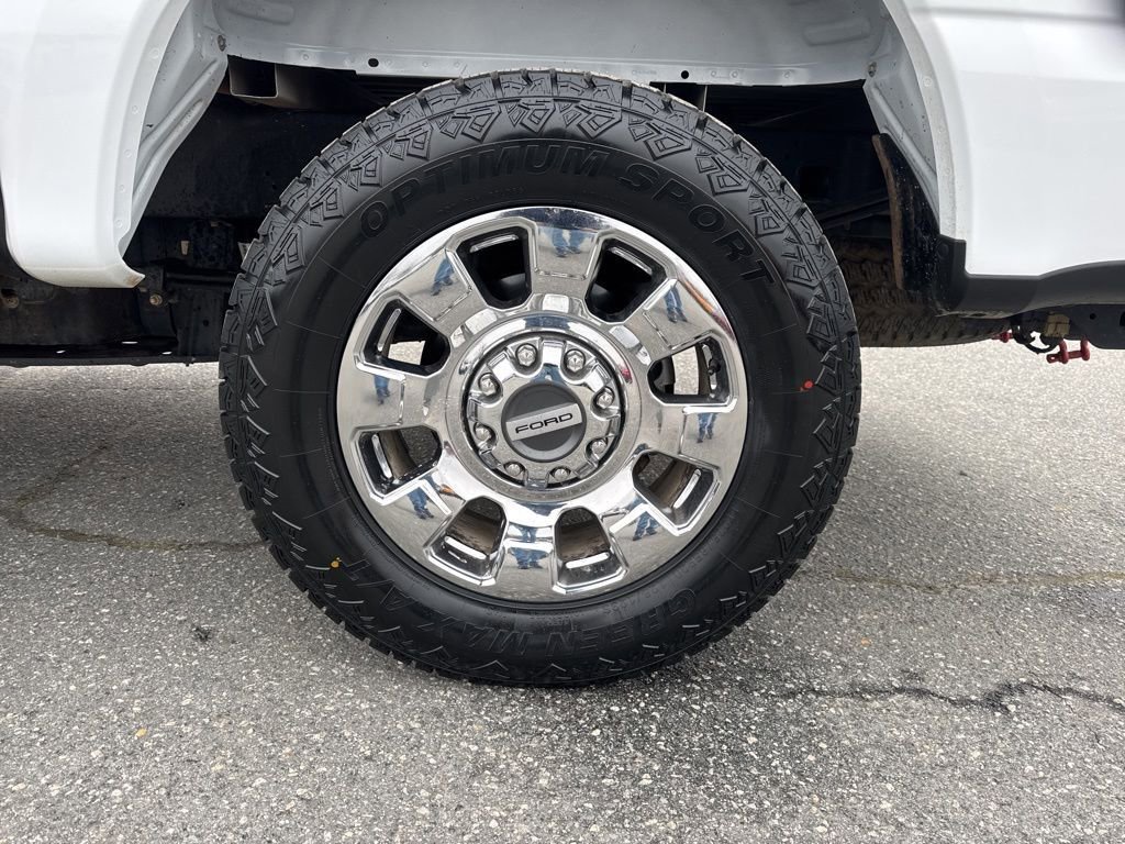 Used 2023 Ford F250 Lariat w/ Chrome Package image 34