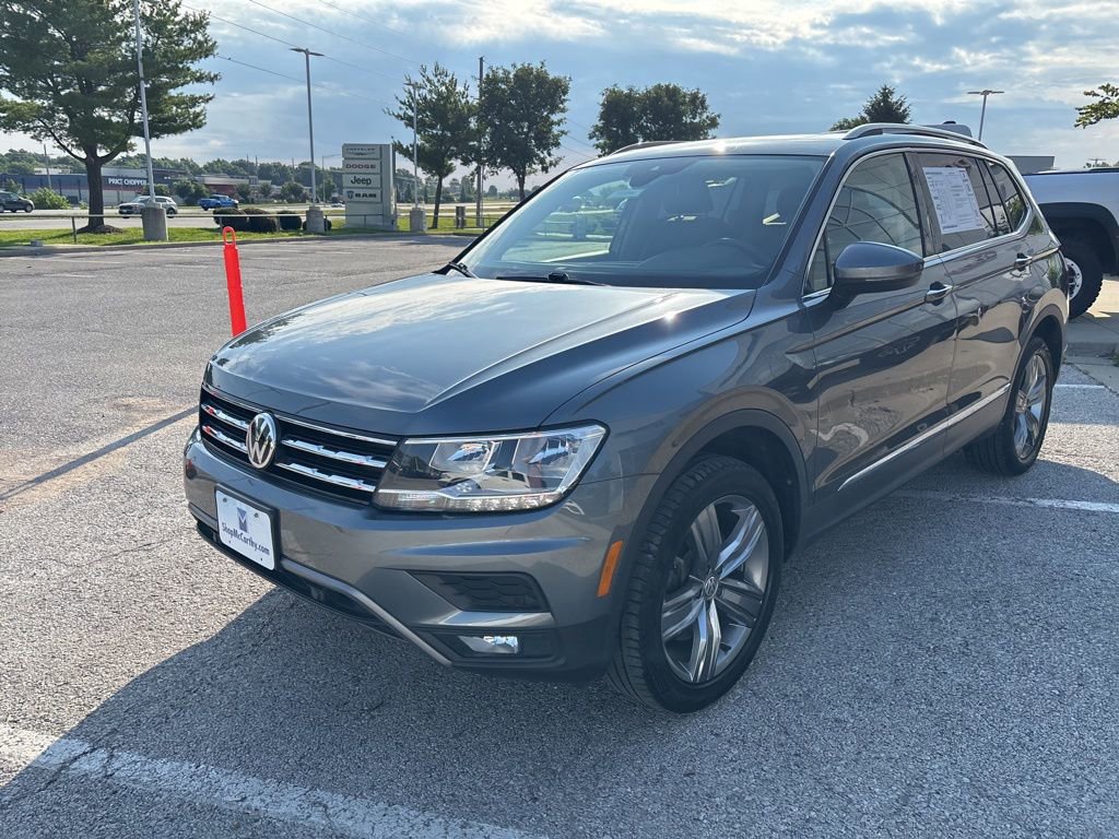 Used 2020 Volkswagen Tiguan SEL AWD/4WD image 12
