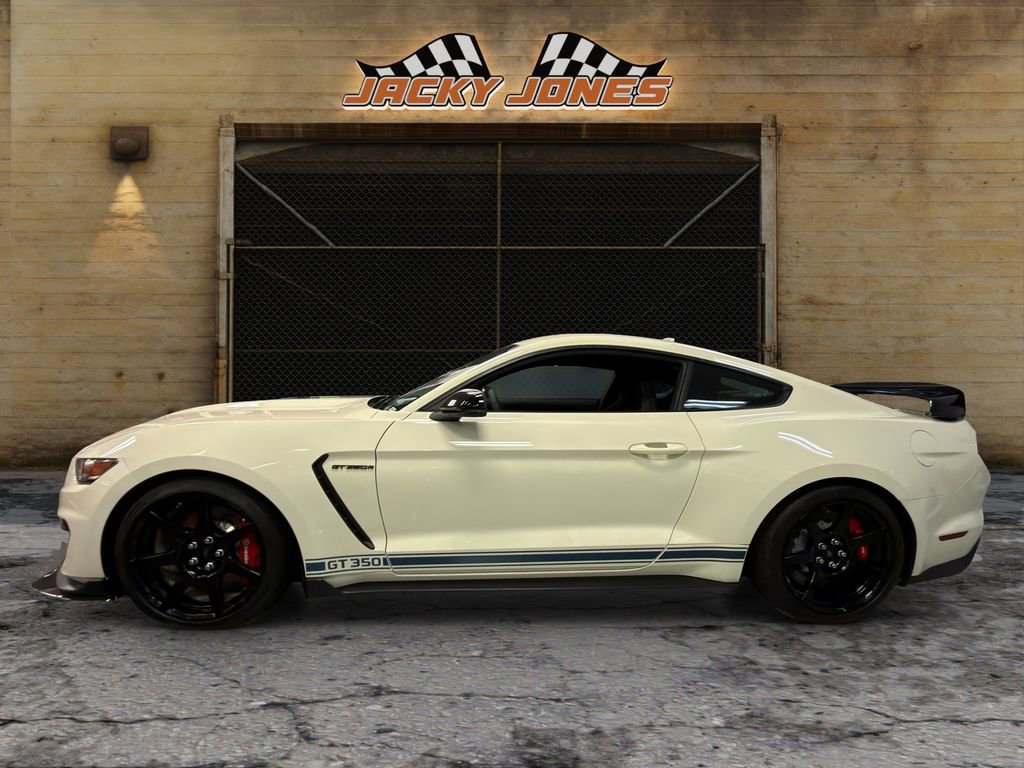Used 2020 Ford Mustang Shelby GT350R w/ GT350R Equipment Group 920A video 2