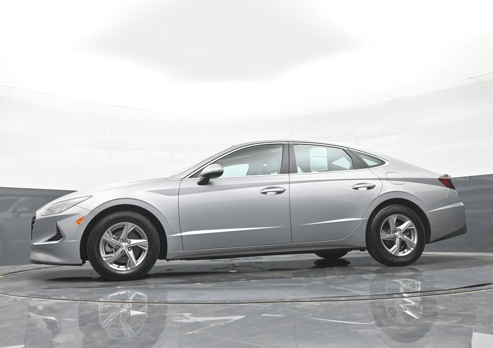 Certified 2023 Hyundai Sonata SE w/ Cargo Package FWD image 44