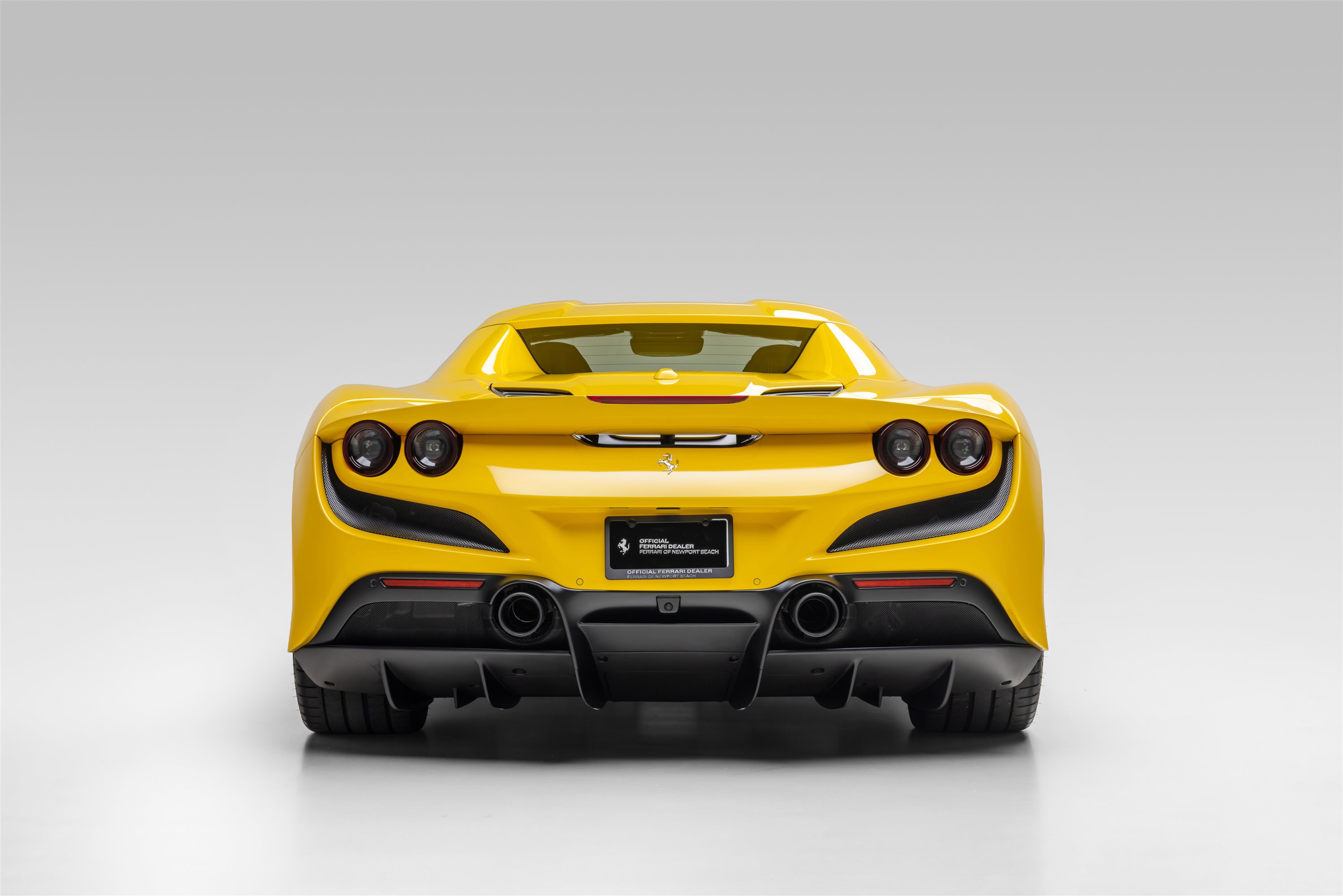 Certified 2022 Ferrari F8 Tributo RWD image 6