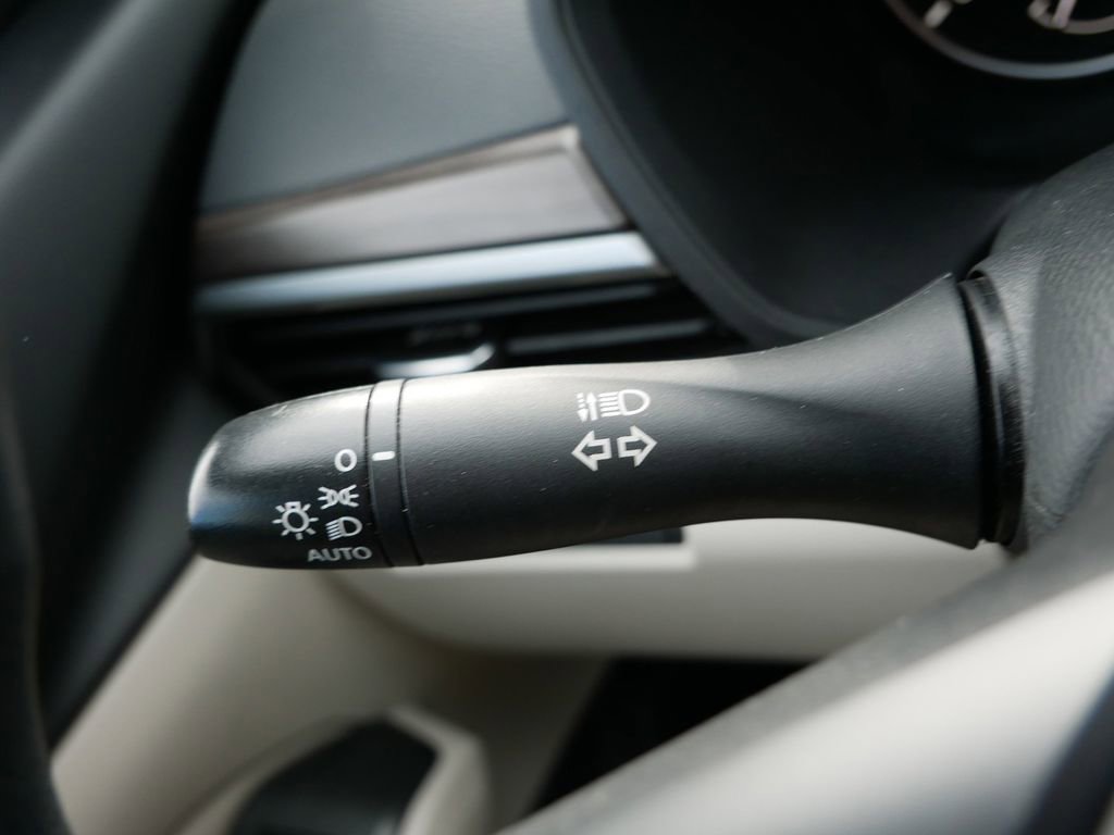 Used 2024 Nissan Altima 2.5 SV image 25